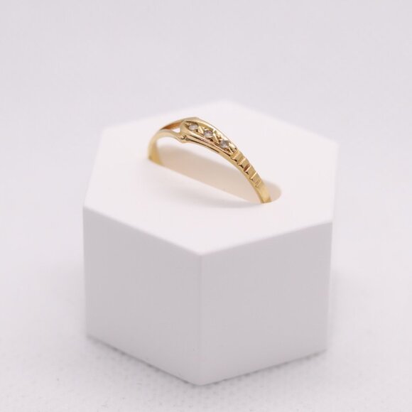 19k Vintage Dainty Solid Yellow Gold Ring Portuguese Solid Gold Size 6.5 - Picture 1 of 7